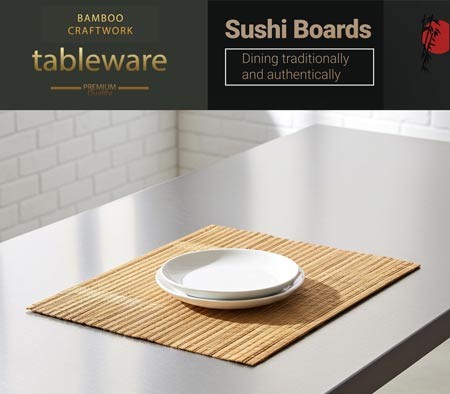 Platzdeckchen auf Tisch mit Teller