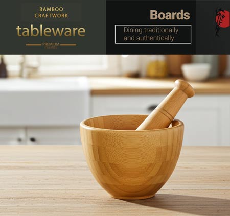 Gewürzmörser auf dem Küchentisch