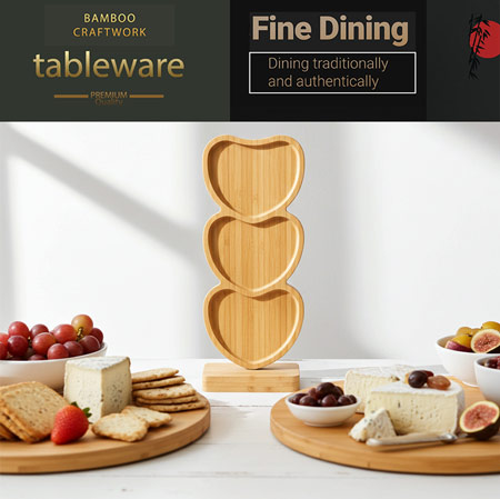 Servierbretter auf Küchentisch