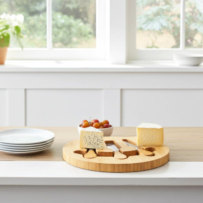 Käsebrett mit Besteck